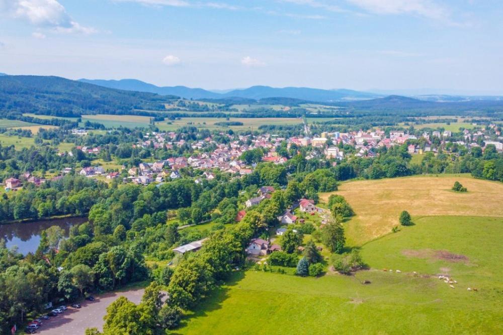 Ubytovani Na Namesti Nove Mesto pod Smrkem Esterno foto
